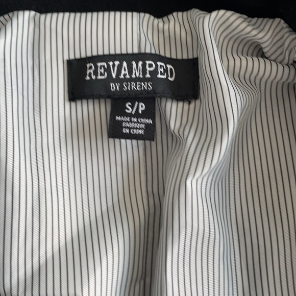 Black blazer - Picture 2 of 3